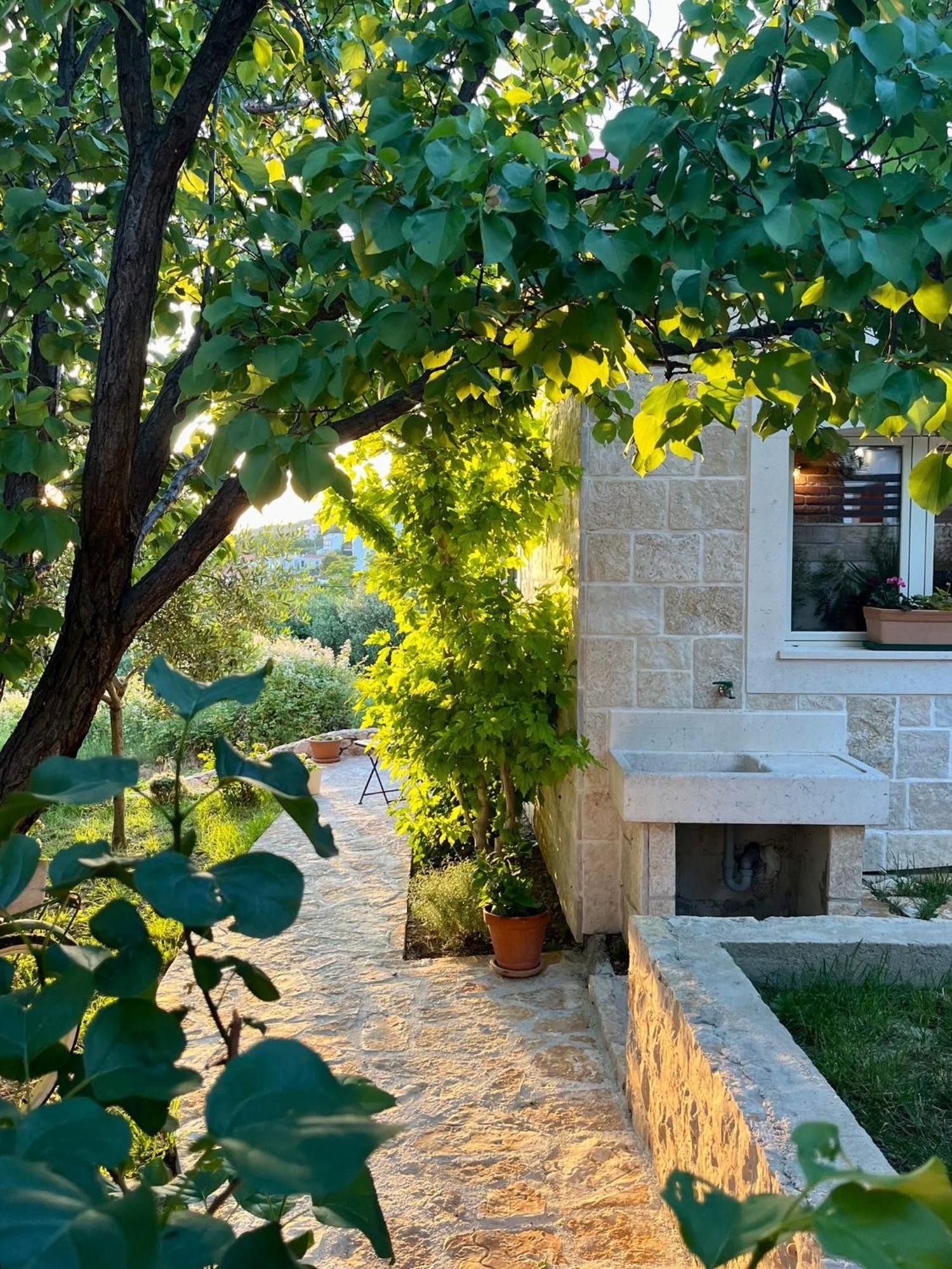 Apartments Curnic Йесенице Екстериор снимка