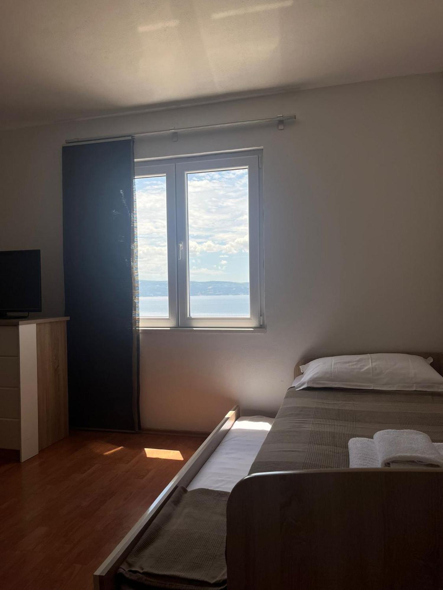 Apartments Curnic Йесенице Екстериор снимка