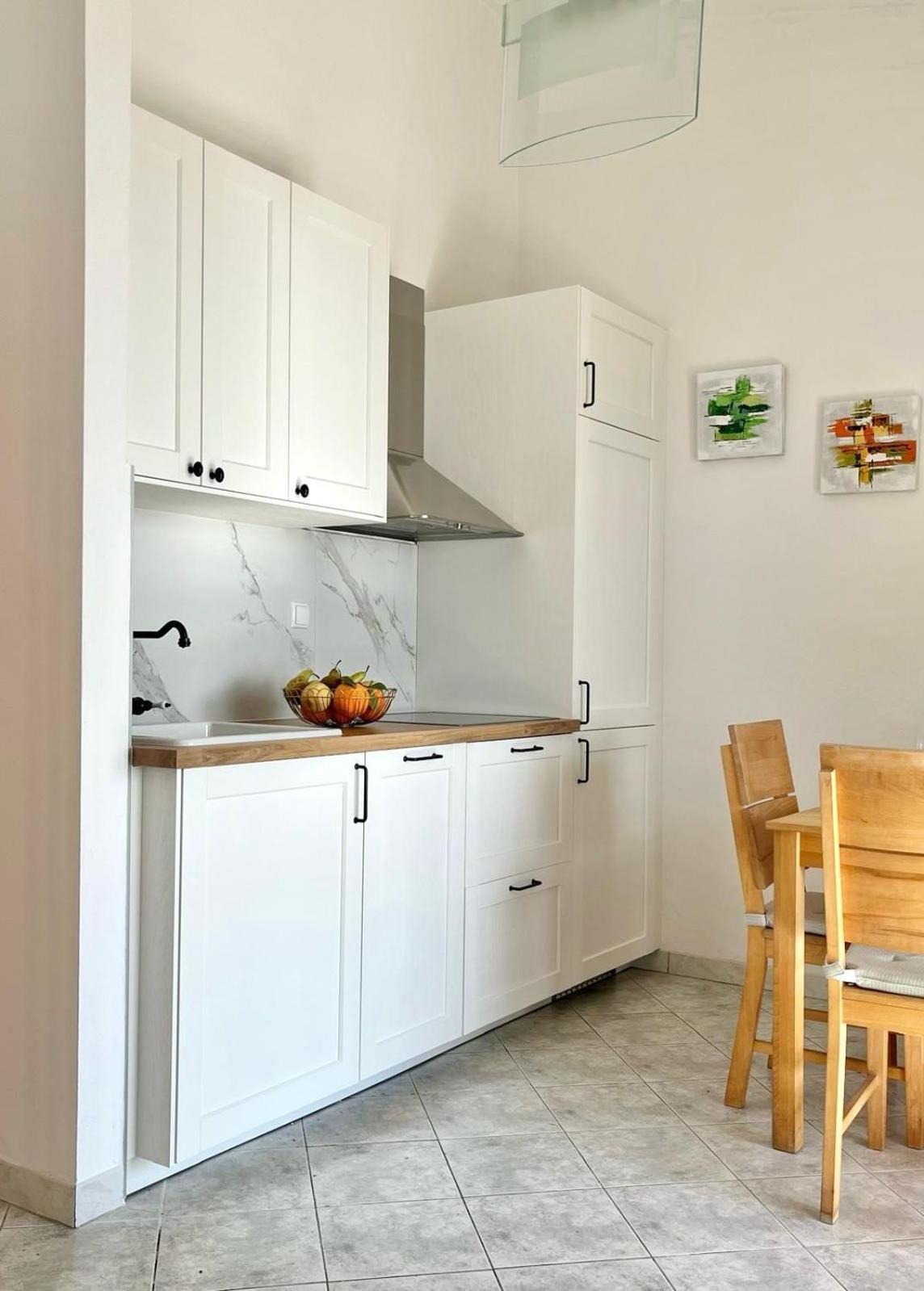 Apartments Curnic Йесенице Екстериор снимка